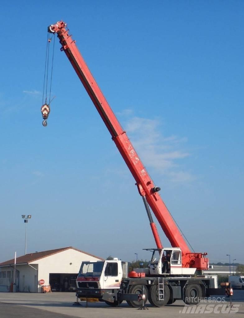 Grove GMK 3050 Yol-Arazi Tipi Vinçler (AT)