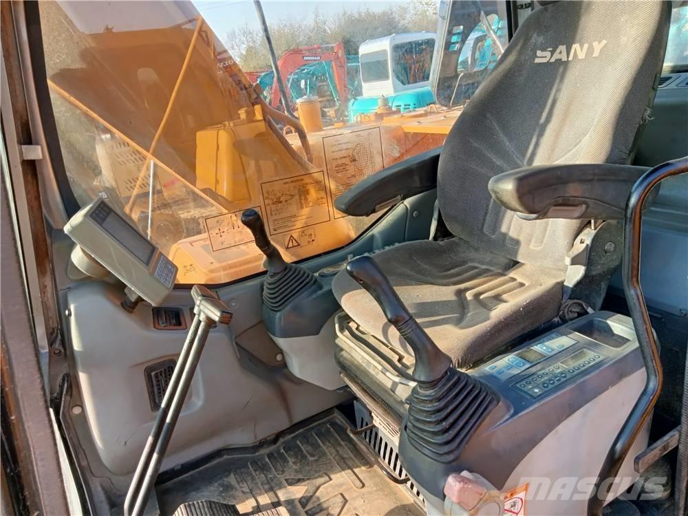 Sany SY135C Paletli ekskavatörler