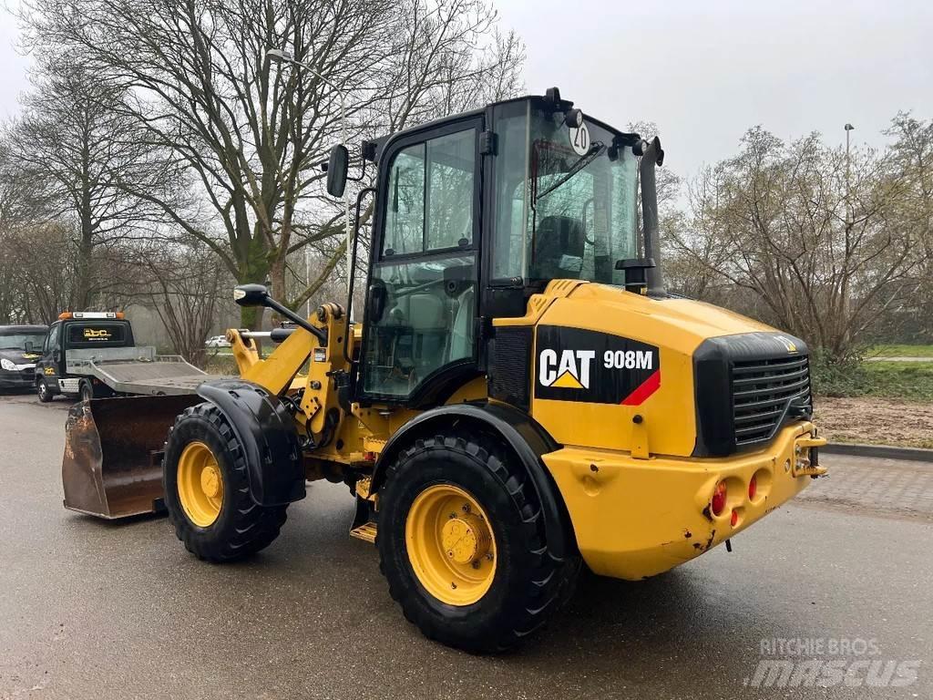 CAT 908M Tekerlekli yükleyiciler