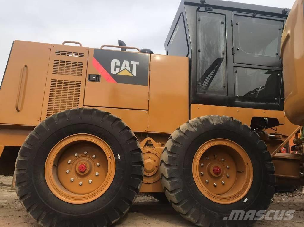 CAT 140k Greyderler