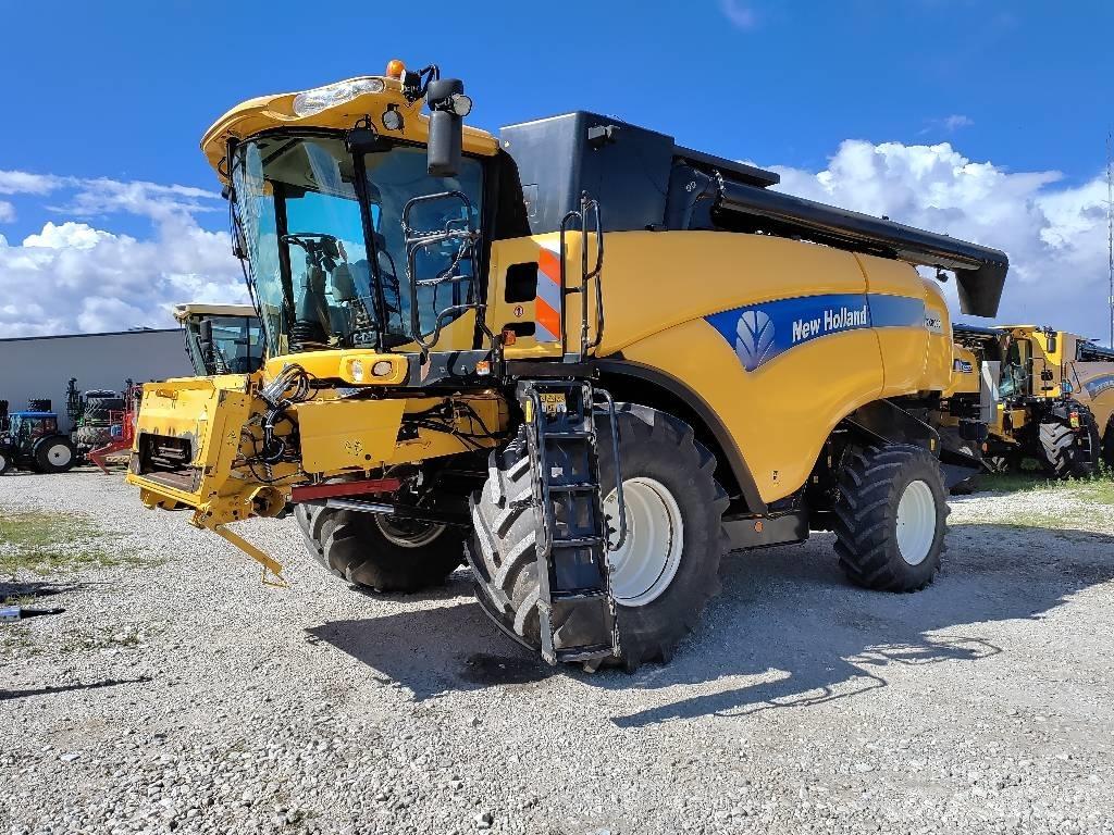 New Holland CX 8090 Biçerdöverler