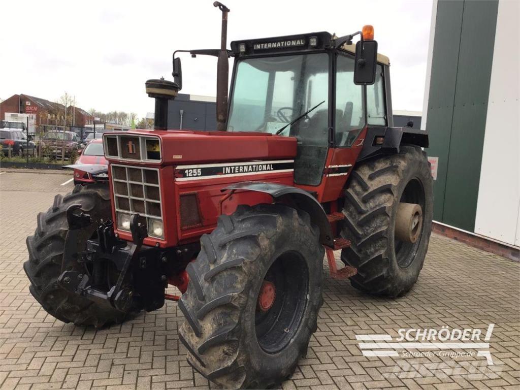 Case IH 1255 Traktörler