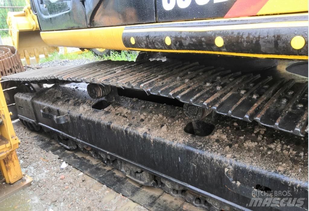 CAT 330 D Paletli ekskavatörler