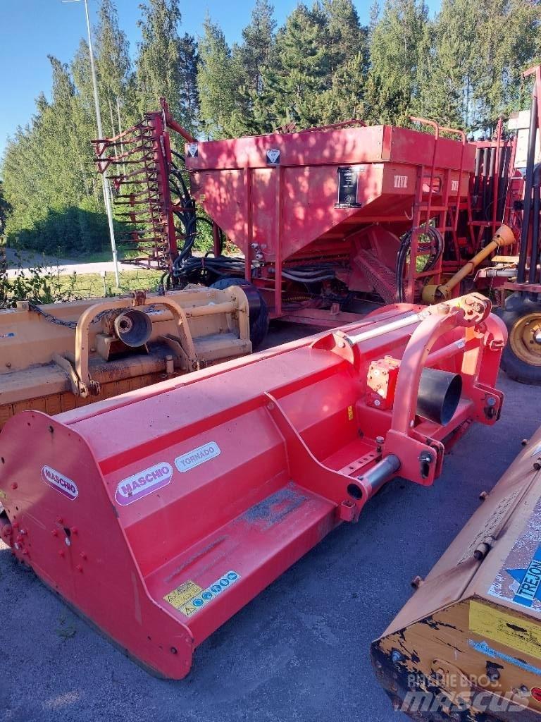 Maschio Tornado 280 Hasat makineleri