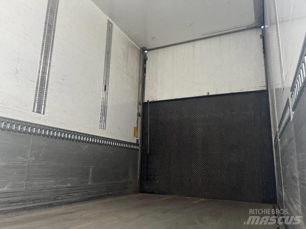 Scania R540B6X2*4NB Kapali kasa kamyonlar