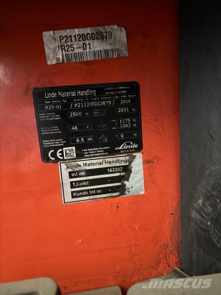 Linde R 25 Reach truck - depo içi istif araçları