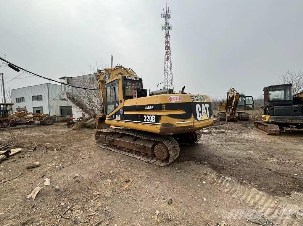 CAT 320 B L Paletli ekskavatörler