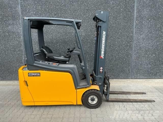 Jungheinrich EFG 218 Elektrikli forkliftler