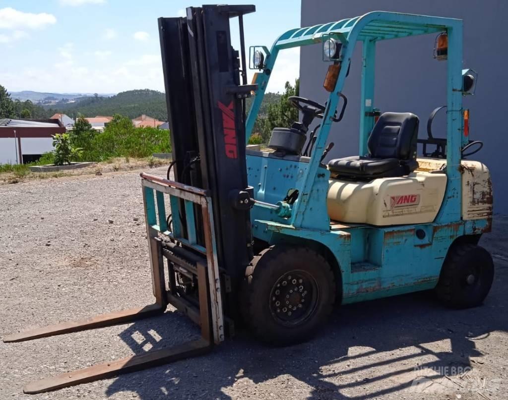 Yang FG20 LPG'li forkliftler