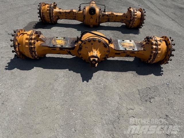 CASE 821 E AXLES Akslar