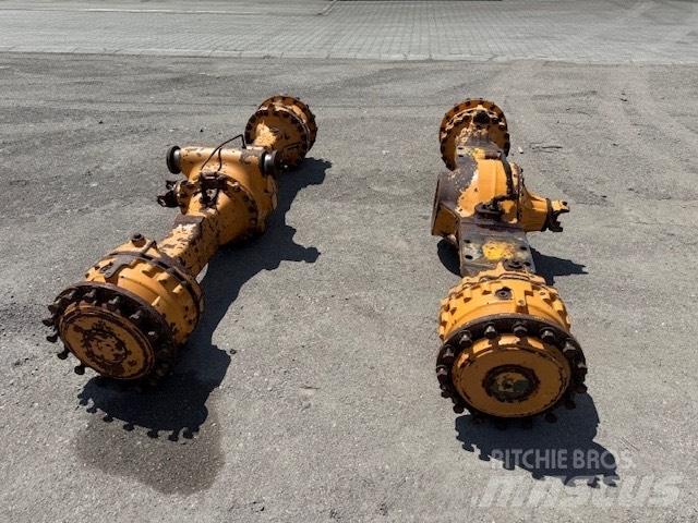 CASE 821 E AXLES Akslar