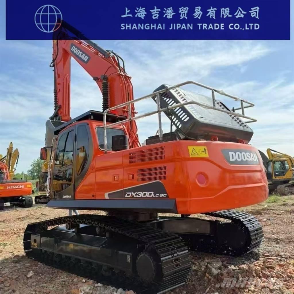 Doosan DX 300 Paletli ekskavatörler