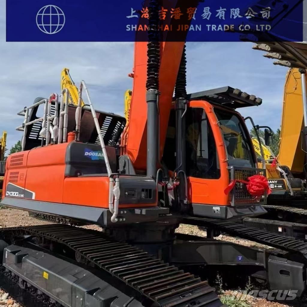 Doosan DX 300 Paletli ekskavatörler