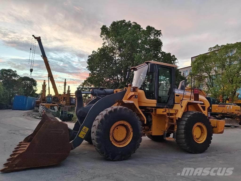 Volvo L 120 Tekerlekli yükleyiciler