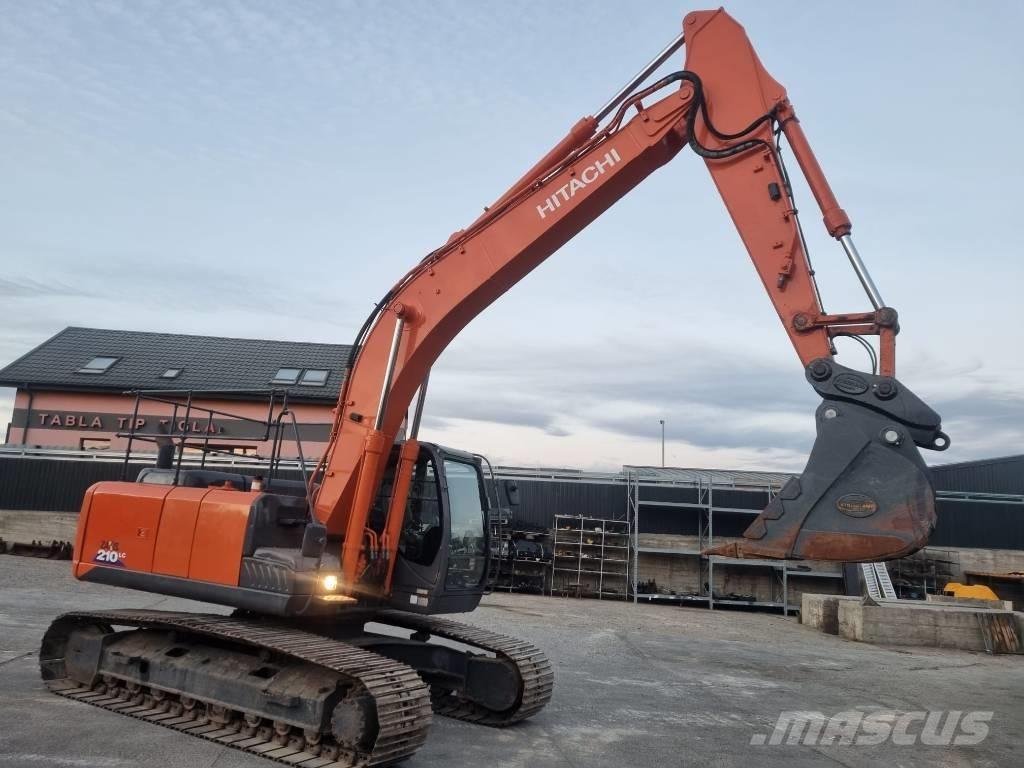 Hitachi 210 Paletli ekskavatörler