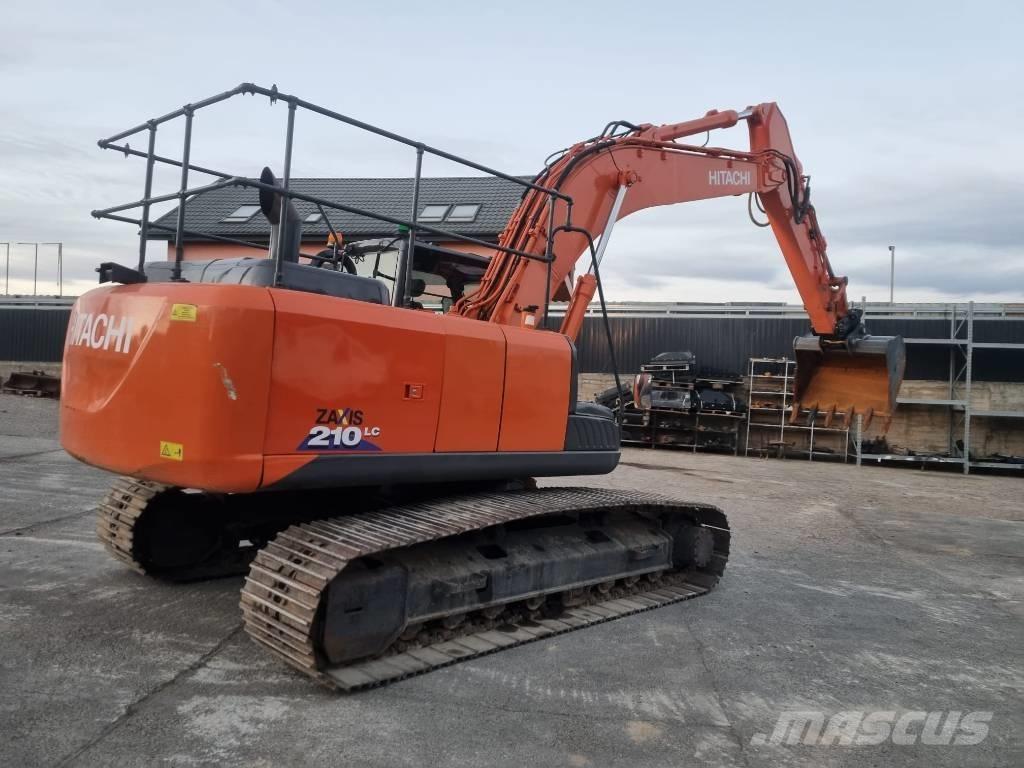 Hitachi 210 Paletli ekskavatörler