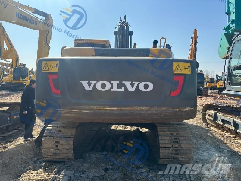 Volvo EC 220 D Paletli ekskavatörler