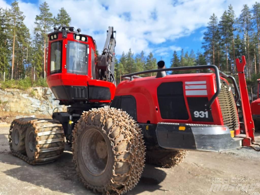 Komatsu 931 Biçerdöverler