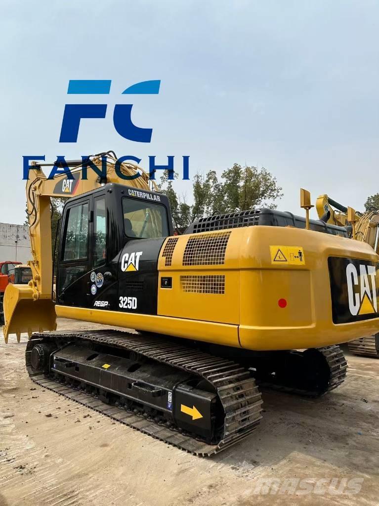 CAT 325 D Paletli ekskavatörler