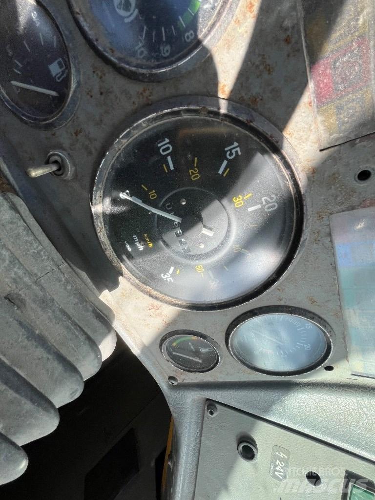 Volvo A25c Belden kirma kaya kamyonu