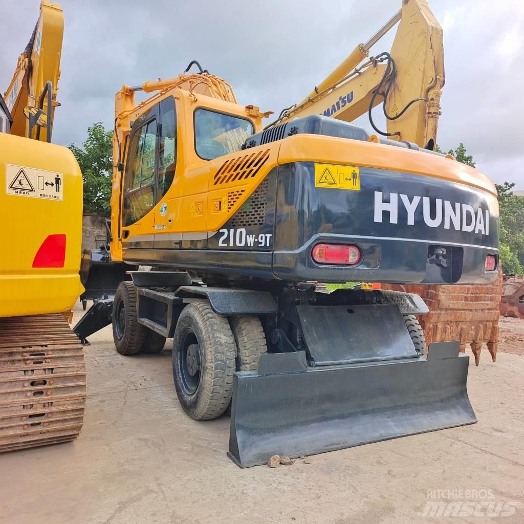 Hyundai 210W-9 Lastik tekerli ekskavatörler