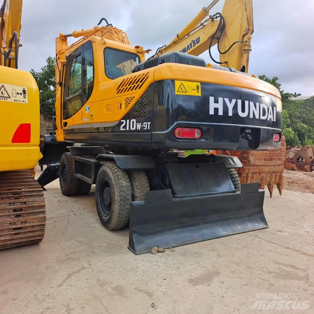 Hyundai 210W-9 Lastik tekerli ekskavatörler