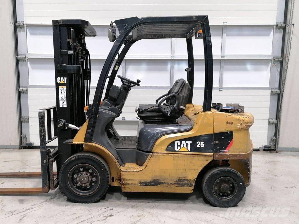 CAT GP25N LPG'li forkliftler