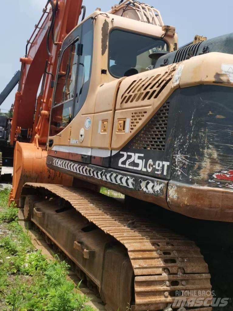 Hyundai 225lc-9t Paletli ekskavatörler