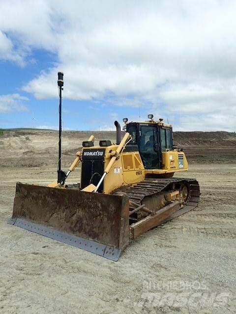 Komatsu D65PX-18 Paletli dozerler