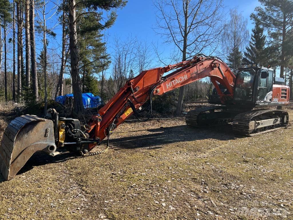 Hitachi ZX 300 LC-6 Paletli ekskavatörler