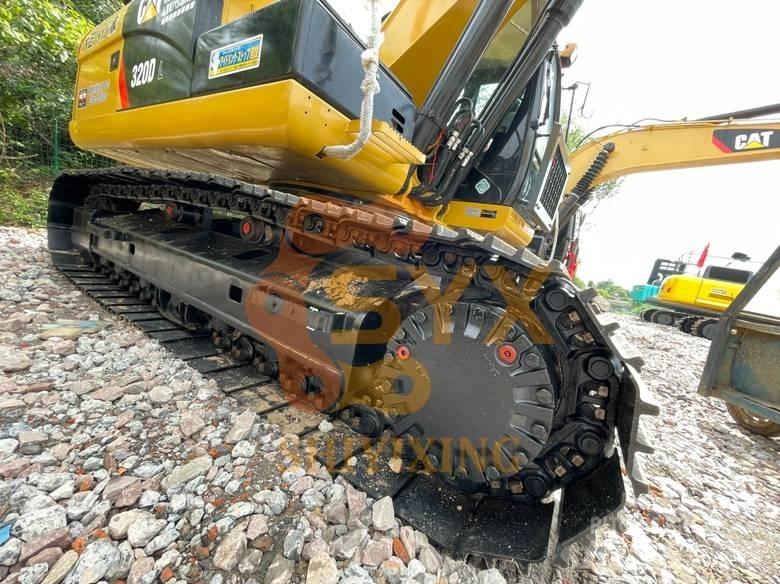 CAT 320 D GC Paletli ekskavatörler