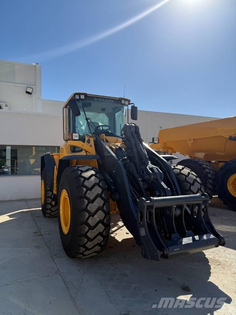 Volvo L 120 F Tekerlekli yükleyiciler