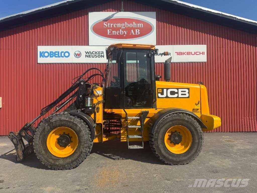 JCB 412 S Tekerlekli yükleyiciler