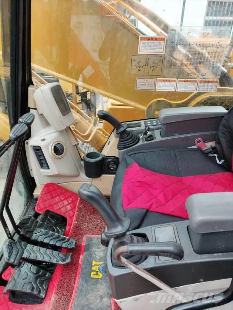 CAT 325 C Paletli ekskavatörler