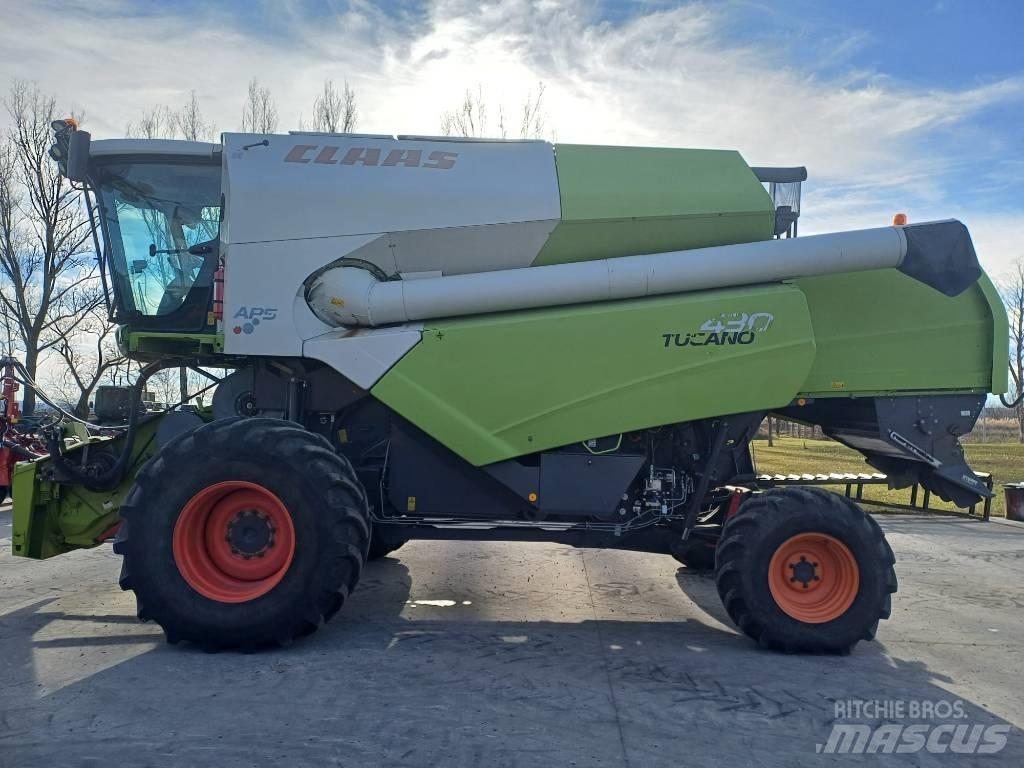 CLAAS Tucano 430 Biçerdöverler