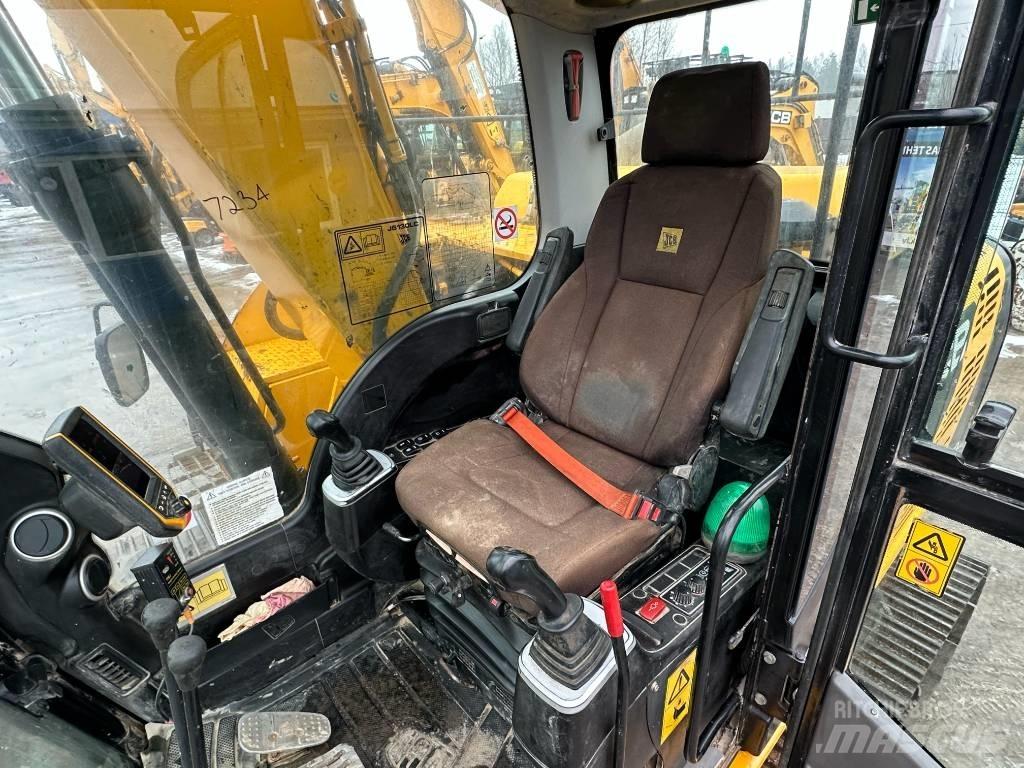 JCB JS 130 LC Paletli ekskavatörler