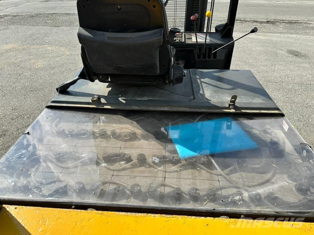 OM E50N Elektrikli forkliftler