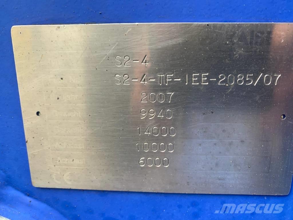 Kaiser S2-4 Lastik tekerli ekskavatörler