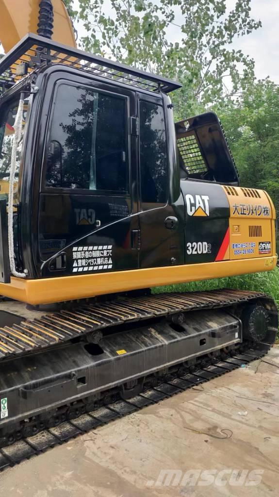 CAT 320D2 Paletli ekskavatörler