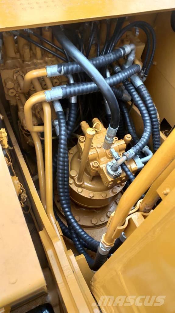 CAT 320D2 Paletli ekskavatörler