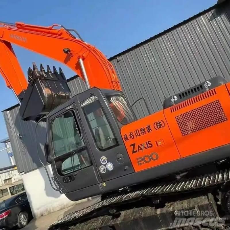 Hitachi ZX 200 Paletli ekskavatörler