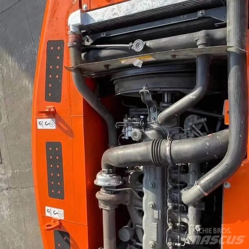 Hitachi ZX 200 Paletli ekskavatörler