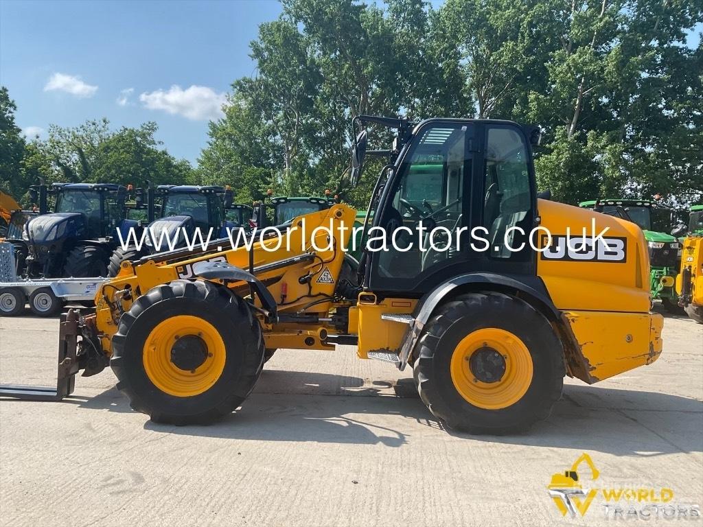 JCB TM 320 S Tarimsal teleskopik yükleyiciler