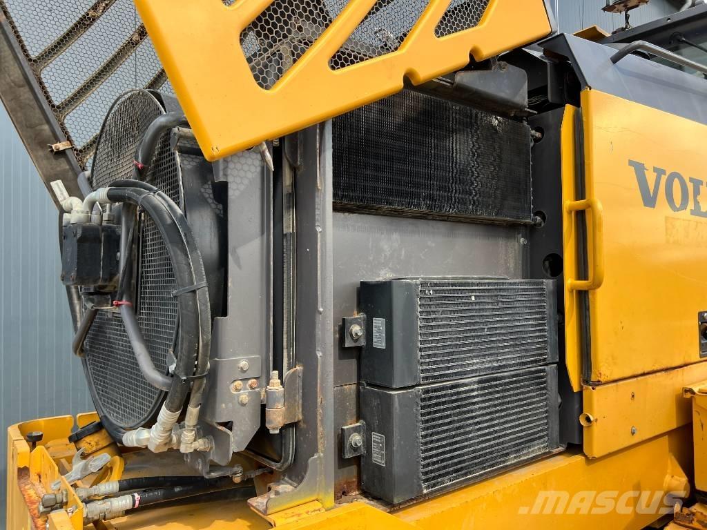 Volvo G970 Greyderler