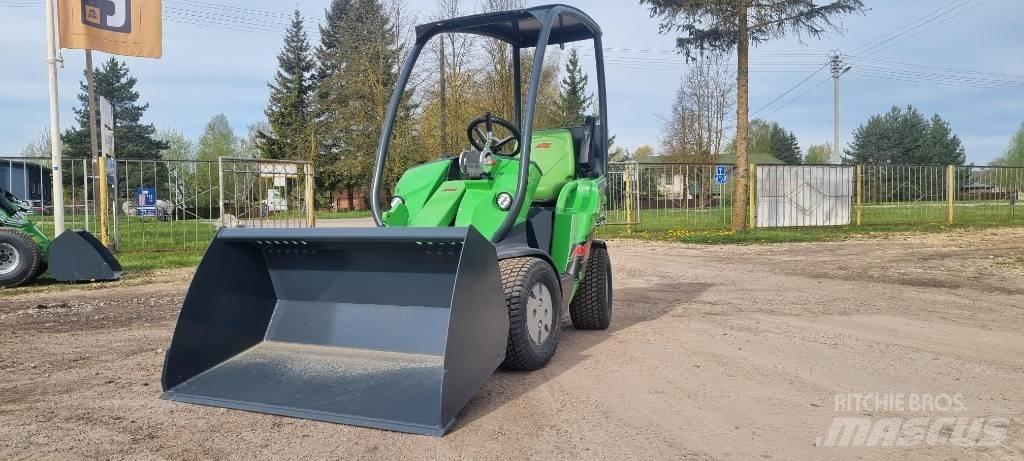 Avant 225 Çok amaçlı yükleyiciler