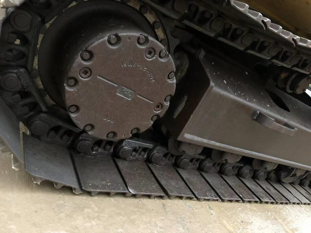 Komatsu 200-7 Paletli ekskavatörler