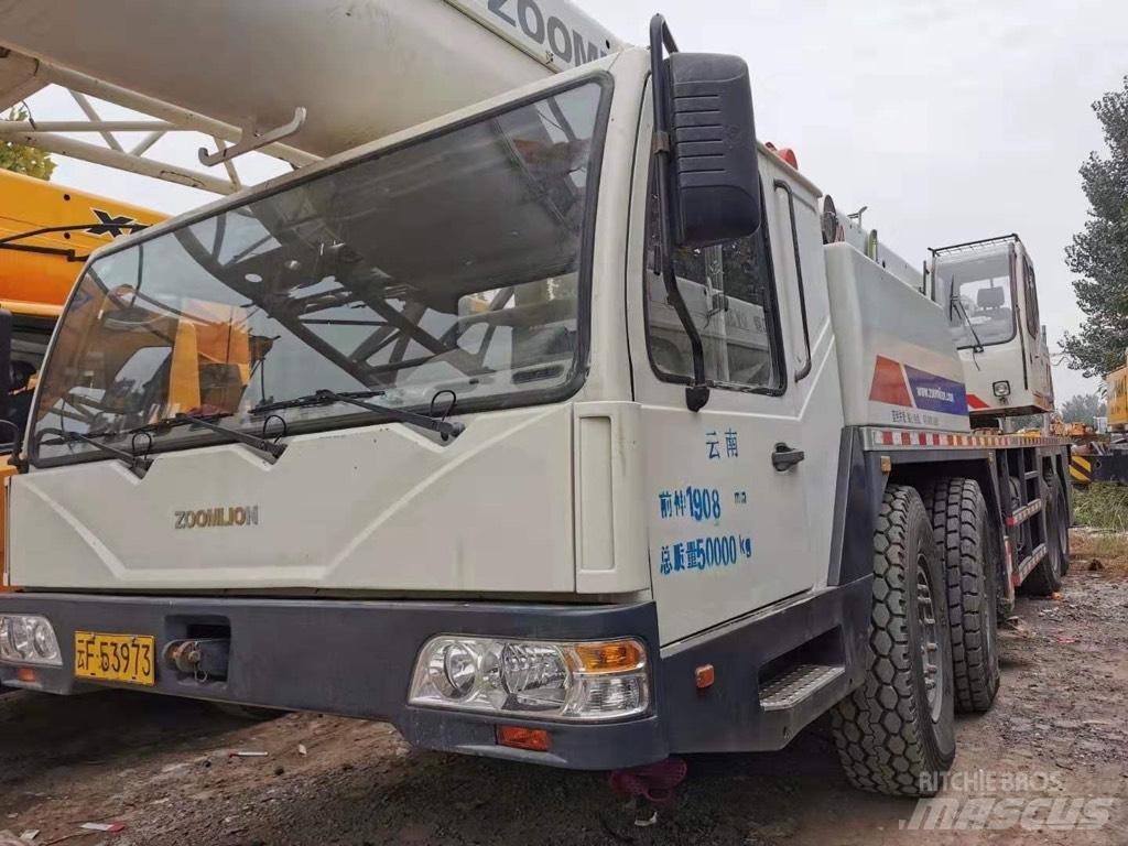 Zoomlion QY80V Yol-Arazi Tipi Vinçler (AT)