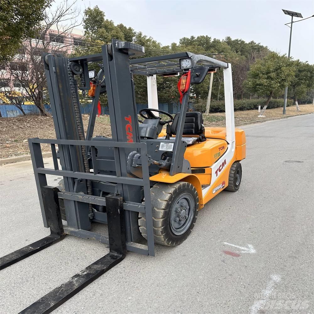 TCM FD30ZT Dizel forkliftler