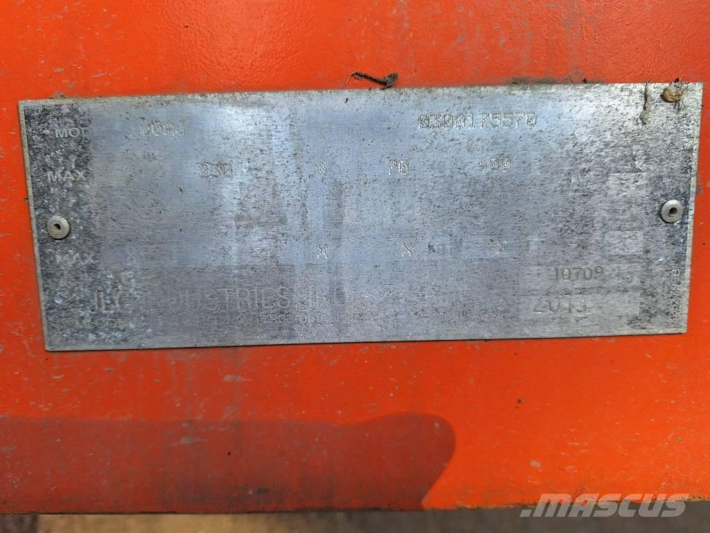 JLG 600AJ Körüklü personel platformları