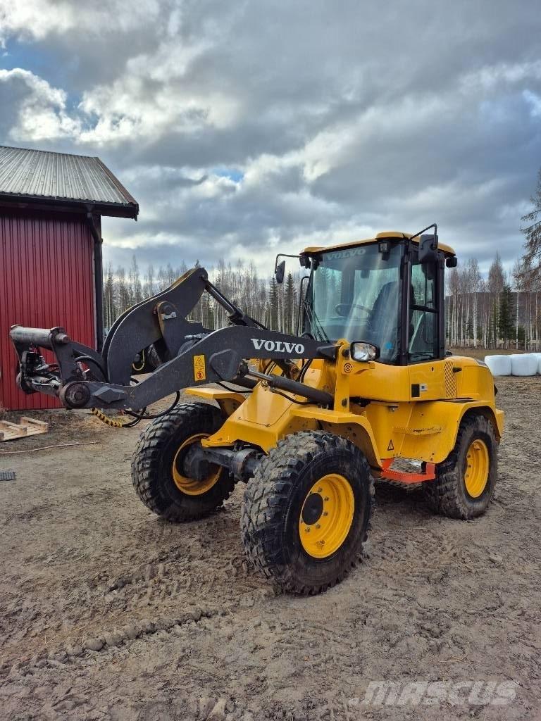 Volvo L 30 G Tekerlekli yükleyiciler